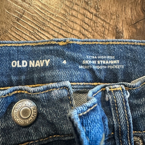 Old Navy Hi Rise Straight Jeans size 4 - Picture 4 of 5